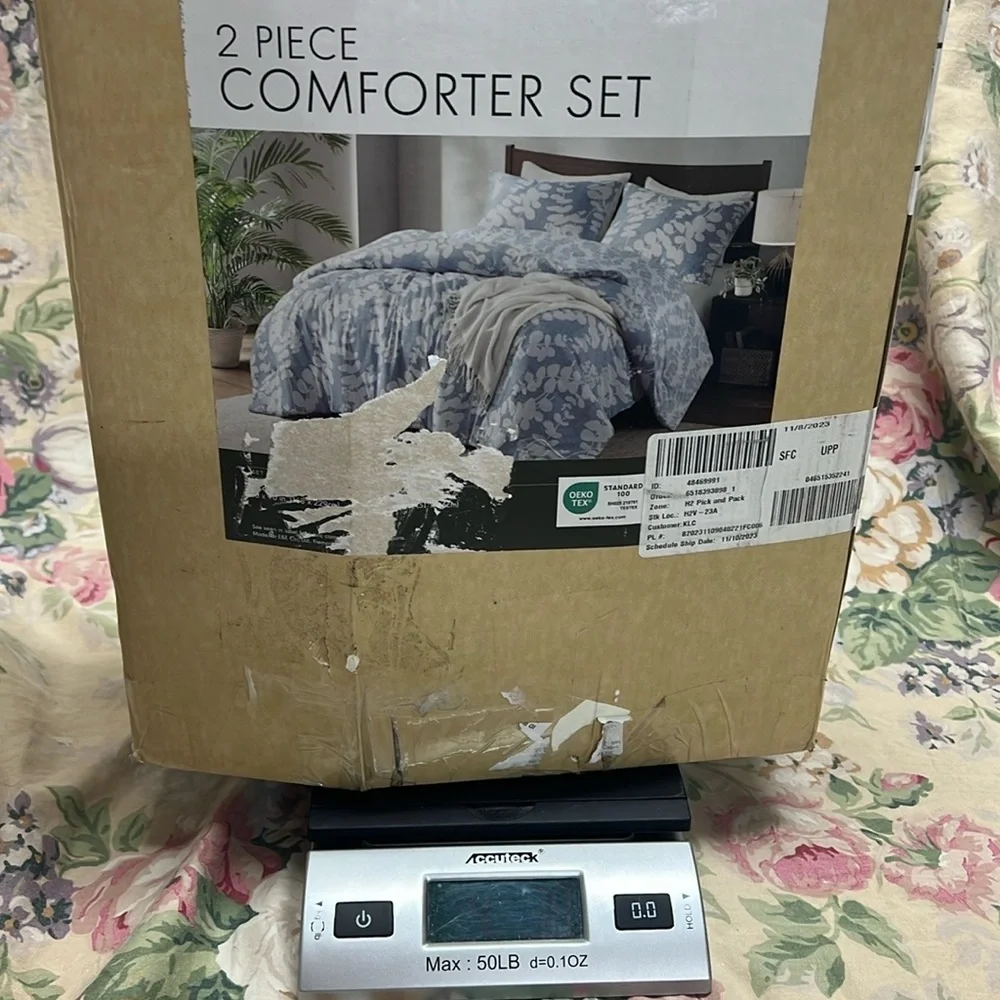 Twin comforter aria floral print reversible